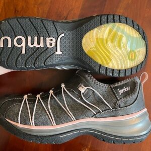 Women’s size 8 Jambu Trail Shoes